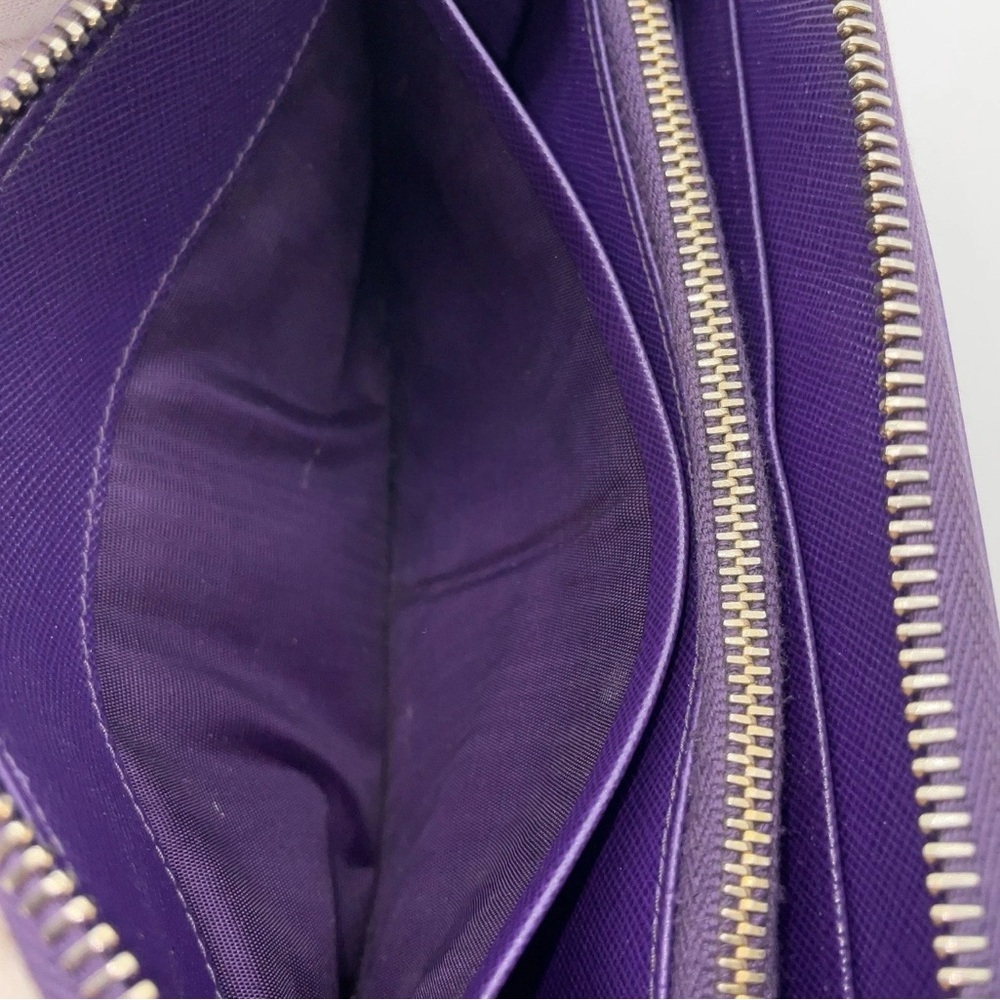 Auth PRADA Saffiano Leather Purple
Round Zipper Long Wallet W/C - Picture 14 of 16